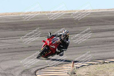 media/Jan-15-2026-Racers Edge (Thu) [[dfebeb70ab]]/3-B Group/Session 2 (Bowl Exit)/